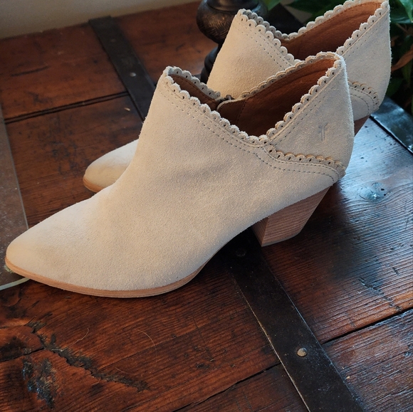 Frye boots - Picture 3 of 5